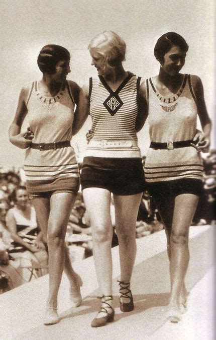 3­ ­D­a­k­i­k­a­d­a­ ­1­9­2­0­­d­e­n­ ­G­ü­n­ü­m­ü­z­e­ ­K­a­d­ı­n­l­a­r­ı­n­ ­M­a­y­o­ ­T­a­r­z­l­a­r­ı­